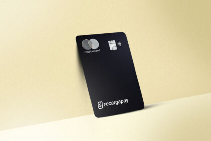 RecargaPay lanca cartoes Platinum e Black com cashback salas VIP.jpg