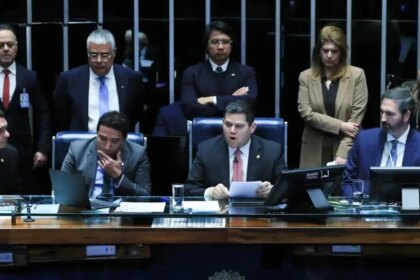 senado-aprova-aumento-numero-de-deputados-federais-pelo-texto-aprovado-as-futuras-vagas-serao-definidas-a-partir-de-dados-oficiais-de-cada-censo-demografico-do-ibge-foto-lula-marques-agencia-brasil-tvt-news
