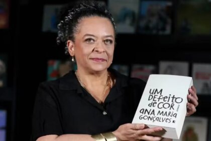 ABL elege Ana Maria Goncalves primeira mulher negra a virar.jpg