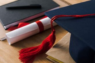 Adeus diploma de papel nova regra para o ensino superior.jpg