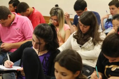 cnu-2025-tabela-cargos-enem-dos-concursos-marcos-santos-usp-imagens-tvt-news