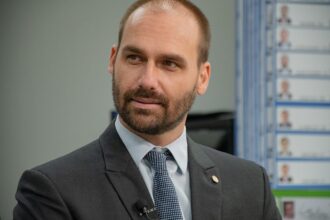 Licenca de Eduardo Bolsonaro na Camara se encerra neste domingo.jpg