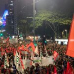 Trabalhadores ocupam a Paulista contra 6x1 super ricos Centrao e Trump.jpeg