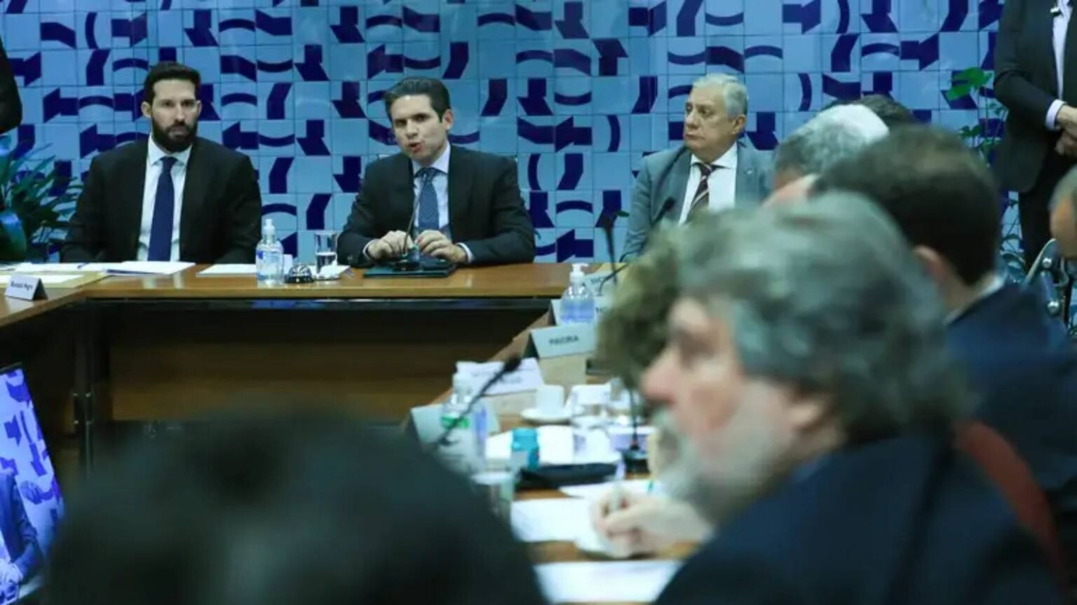 Apos reuniao de lideres Hugo pauta para hoje PEC da.jpg