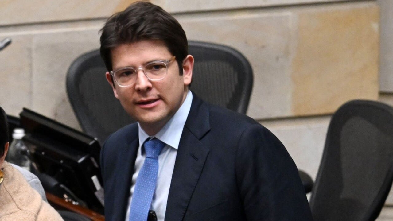 Atentado pre candidato a presidencia da Colombia Miguel Uribe morre apos.jpg