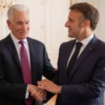 franca-convoca-embaixador-eua-criticas-atuacao-contra-antissemitismo-charles-kushner-emmanuel-macron-reproducao-tvt-news