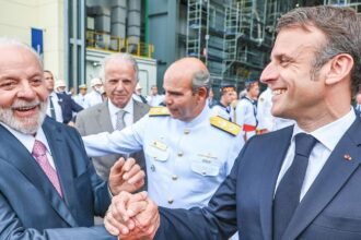 Lula e Macron se comprometem a mais diálogo para acordo Mercosul-UE 7 lula-macron-comprometem-mais-dialogo-acordo-mercosul-ue-ricardo-stuckert-pr-tvt-news