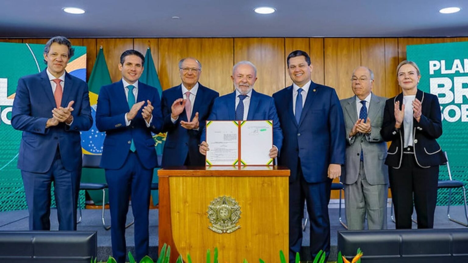 Lula lanca Brasil Soberano contra tarifaco de Trump.jpg