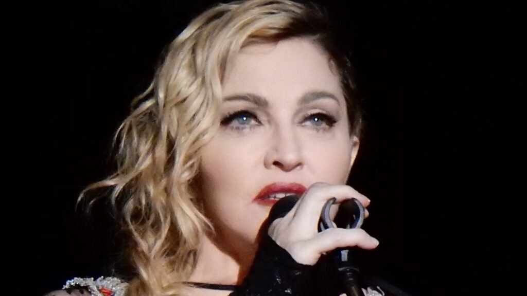 Madonna disse ao Papa Leão XIV que ele é “ o único de nós a quem não pode ser negada a entrada ” e que “não há mais tempo” para salvar as vidas de milhares de crianças de Gaza à beira da morte por fome e desnutrição