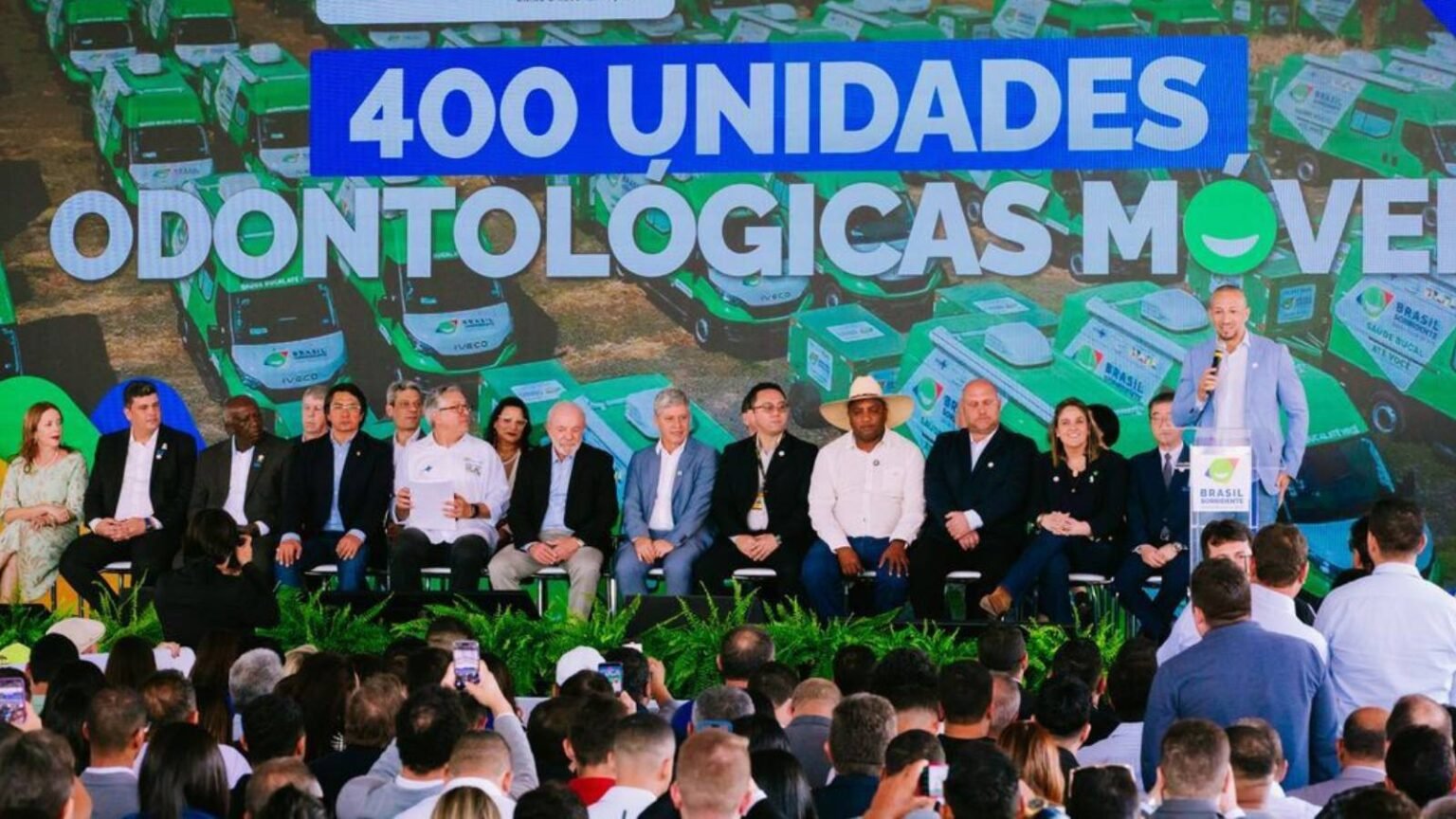 Na terceira visita em seis meses Lula relembra lacos com.jpg