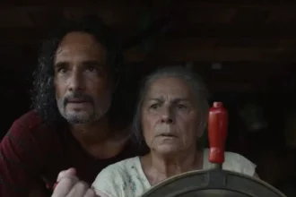 ultimo-azul-ganha-urso-de-prata-no-festival-de-berlim-cena-do-filme-ultimo-azul-premiado-no-festival-de-berlim-longa-trata-de-amazonia-distopica-foto-guilhermo-garza-desvia-tvt-news