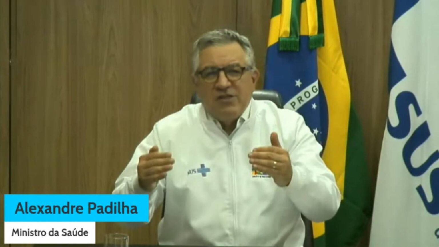 Padilha desiste de viagem aos EUA: trump-e-inimigo-da-saude-global-diz-padilha-o-que-a-minha-filha-de-10-anos-de-idade-significa-de-risco-para-o-imperio-questionou-foto-reproducao-tvt-news