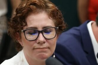 Zambelli segue presa na Itália após nova audiência sobre extradição 9 zambelli-segue-presa-italia-apos-nova-audiencia-extradicao-lula-marques-ebc-tvt-news