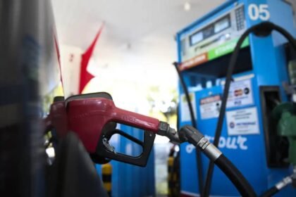 lucro de poucos, prejuízo de toda a população 2 combustiveis-lucro-poucos-fup-foto-tvt-news-ebc