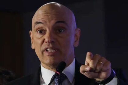 Alexandre de Moraes vota para condenar Bolsonaro.jpg