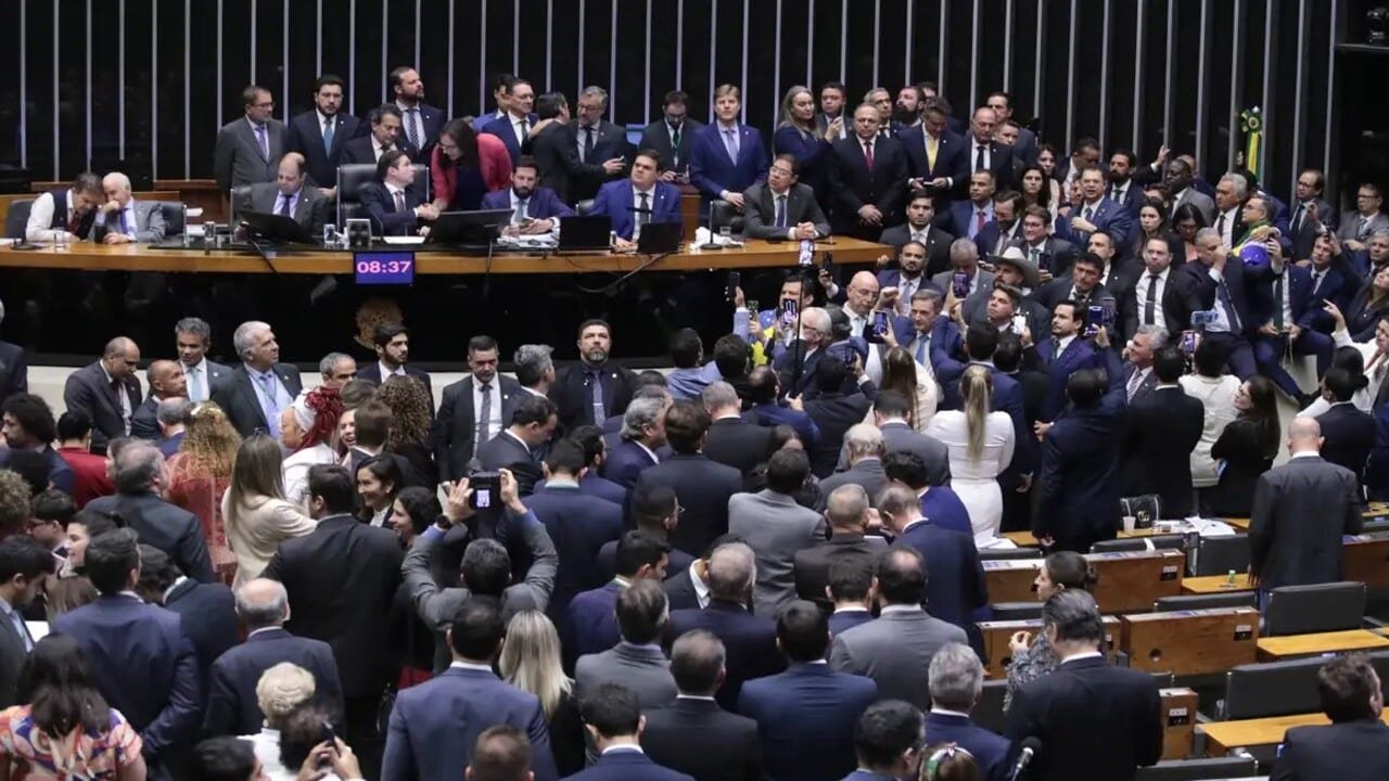 Câmara aprova urgência para PL da Anistia e texto pode avançar 1 Camara aprova urgencia para PL da Anistia e texto pode.jpg