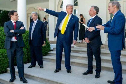 cofecon-repudia-tarifaco-de-trump-e-defende-soberania-nacional-sancoes-e-ameacas-sao-absolutamente-descabidas-e-inaceitaveis-foto-casa-branca-tvt-news