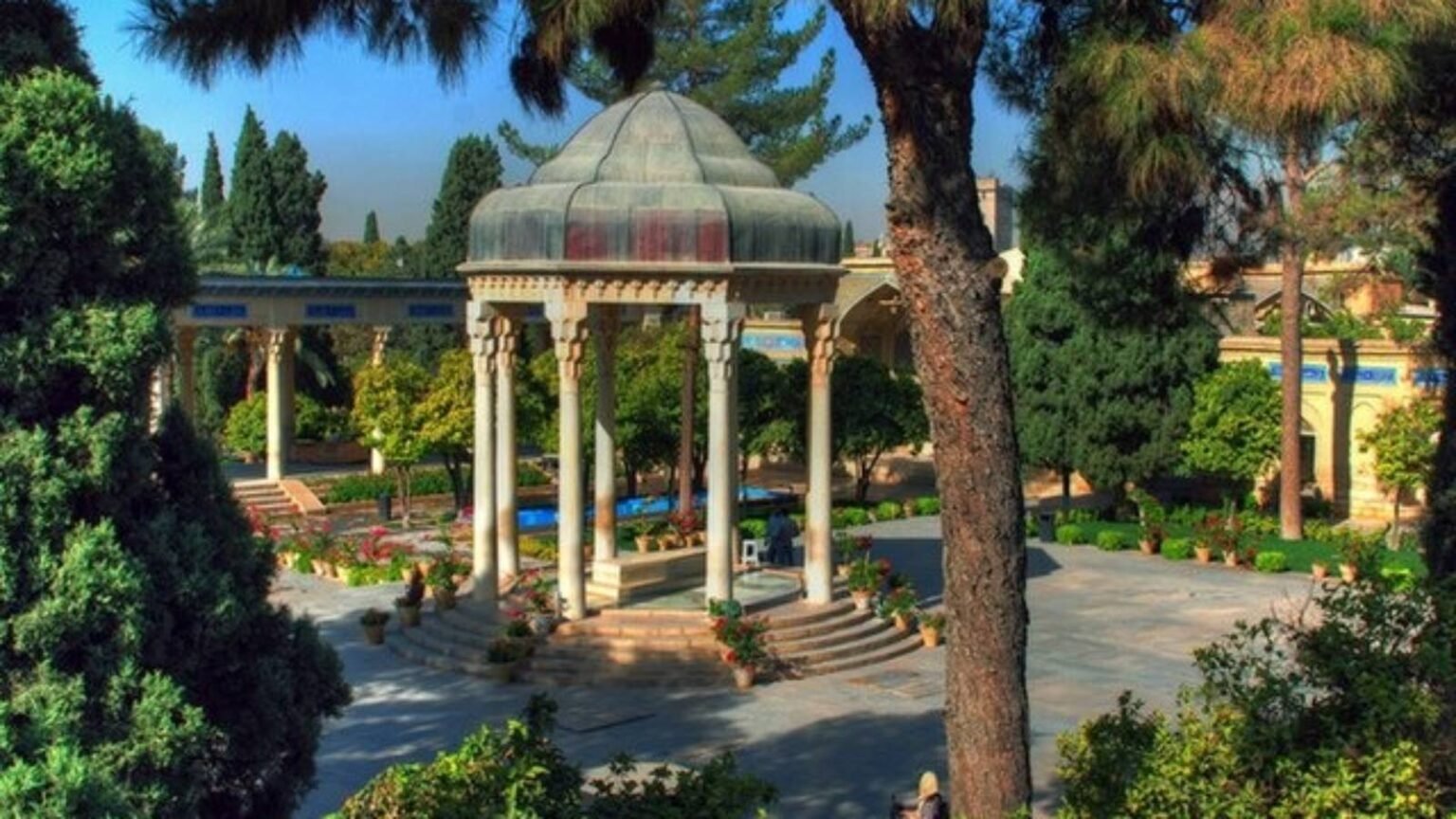 exposicao-gratuita-apresenta-historia-da-cultura-arte-e-ciencia-do-ira-oportunidade-unica-para-o-publico-brasileiro-ir-alem-dos-estereotipos-e-se-encantar-com-a-essencia-do-ira-foto-amir-hussain-zolfaghary-licenca-by-sa-3-0-tvt-news