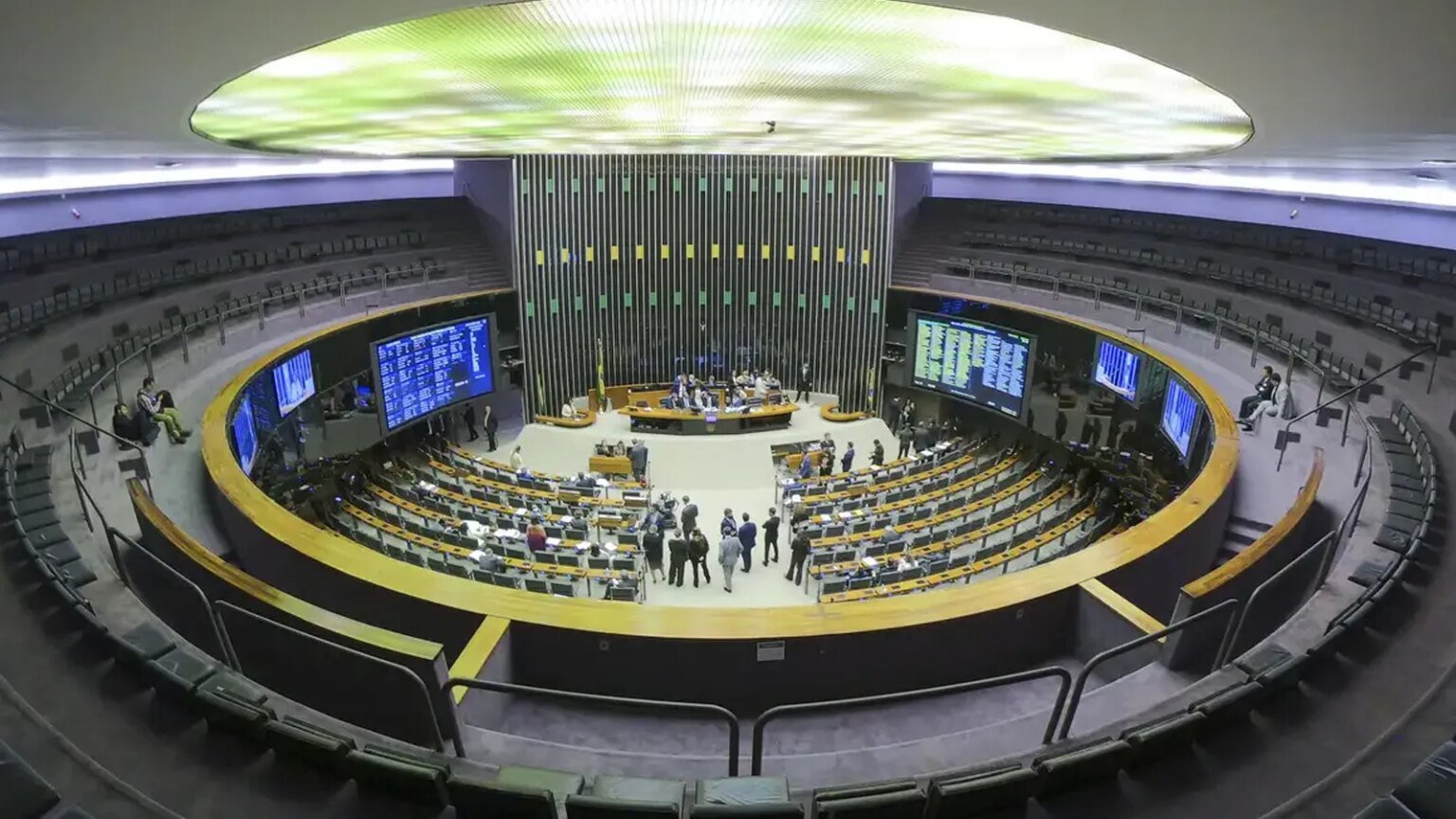 Fux defere pedido para manter número de deputados nas eleições de 2026 1 fux-defere-pedido-manter-numero-deputados-eleicoes-2026-roque-de-sa-agencia-senado-tvt-news