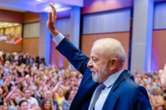 Lula veta alteração na Ficha Limpa que beneficiaria condenados inelegíveis 5 Lula veta alteracao na Ficha Limpa que beneficiaria condenados inelegiveis.jpg