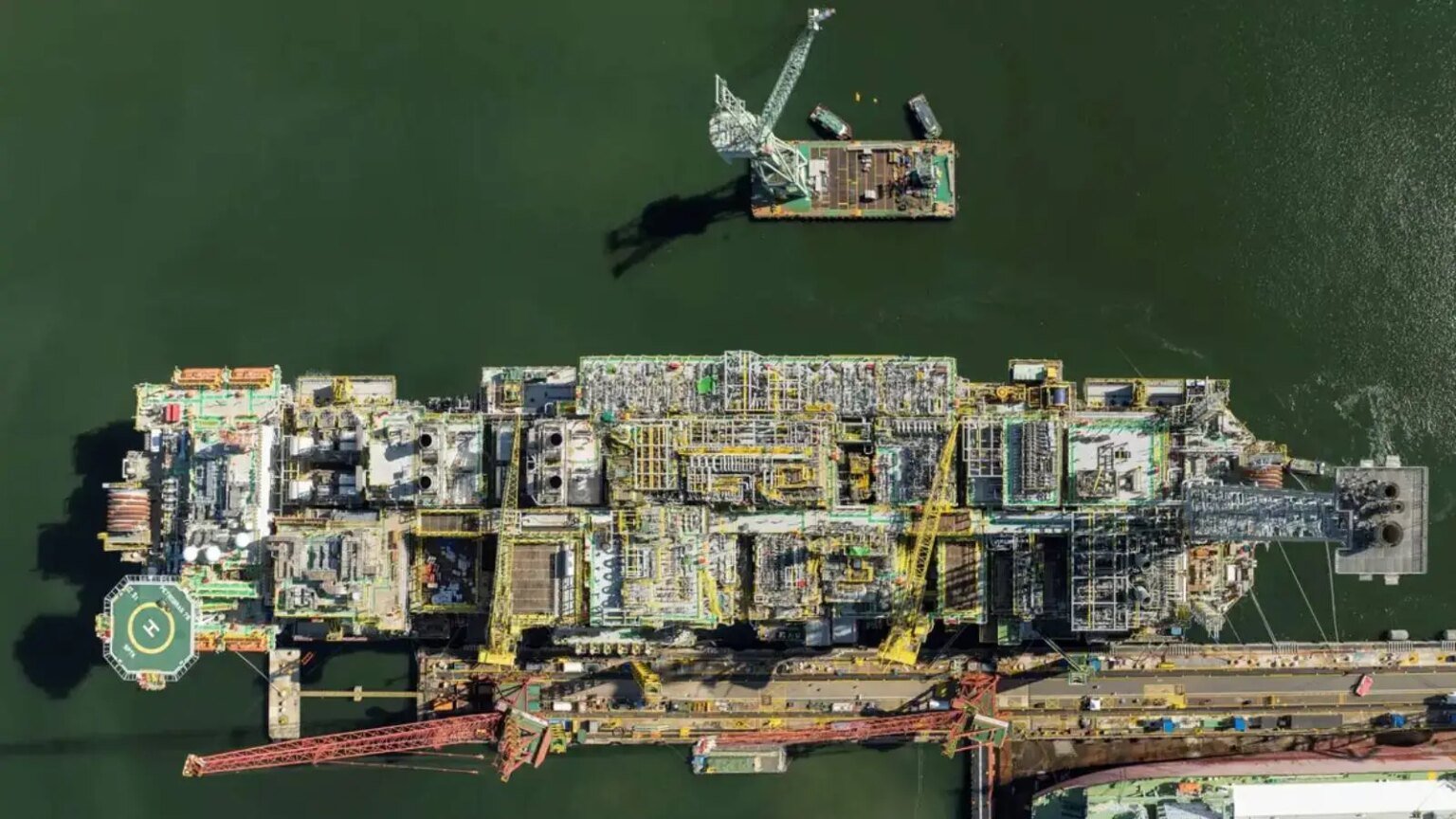 Nova plataforma chega ao pré-sal e pode aumentar produção em 20% 1 nova-plataforma-chega-ao-pre-sal-e-pode-aumentar-producao-em-20-p-78-sera-a-setima-plataforma-a-produzir-petroleo-no-campo-de-buzios-foto-petrobras-divulgacao-tvt-news