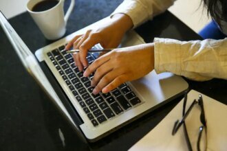 pela-primeira-vez-ead-ultrapassa-cursos-presenciais-ensino-superior-brasileiro-marcelo-camargo-agencia-brasil-tvt-news