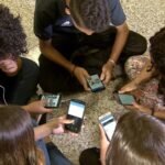 pesquisa-mostra-avanco-em-salas-de-aula-com-proibicao-de-celulares-77-dos-gestores-e-65-dos-professores-relataram-diminuicao-do-bullying-virtual-foto-arquivo-ebc-tvt-news
