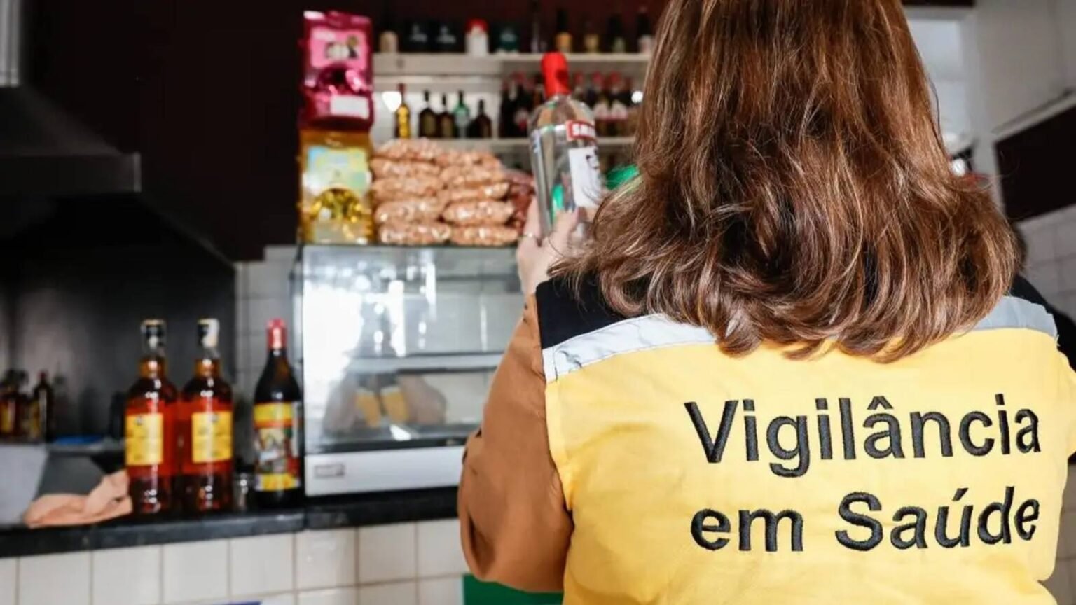 receita-federal-diz-que-intoxicacao-por-metanol-nao-tem-relacao-com-fim-do-sicobe-descontinuacao-do-sicobe-nao-significou-o-fim-da-fiscalizacao-foto-joao-valerio-govsp-tvt-news