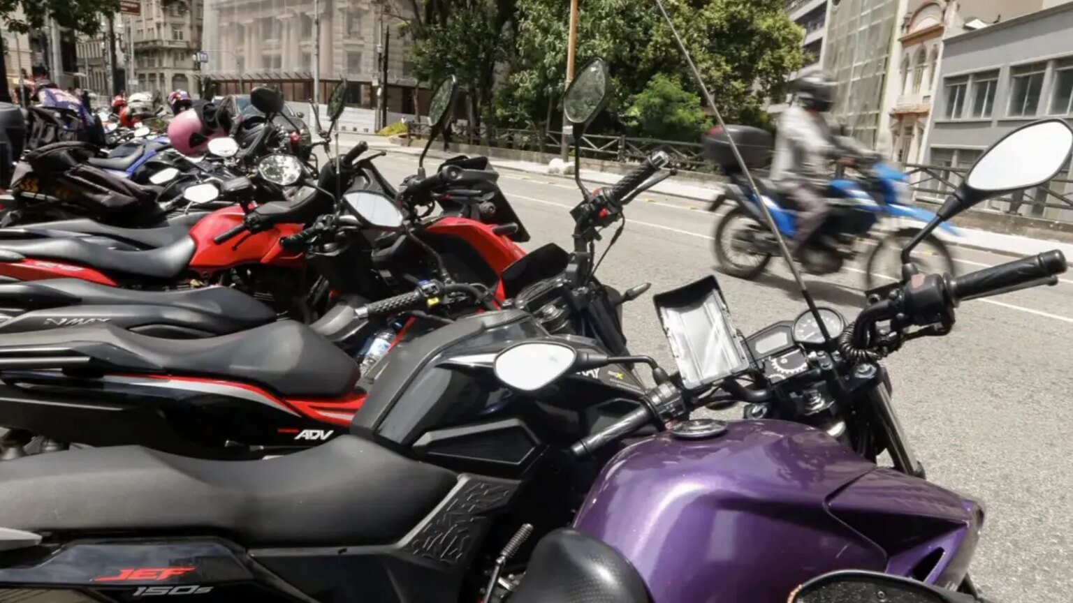 stf-suspende-lei-proibe-mototaxias-cidade-sao-paulo-paulo-pinto-agencia-brasil-tvt-news