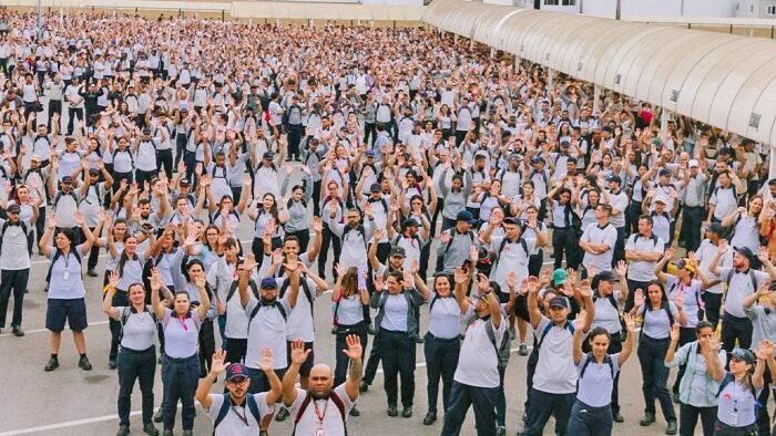 Trabalhadores da Toyota aprovam layoff para manter empregos.jpg