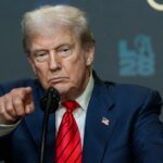 Tribunal dos EUA declara tarifaço ilegal; Trump chama decisão de “desastre” 3 Tribunal dos EUA declara tarifaco ilegal Trump chama decisao de.jpg