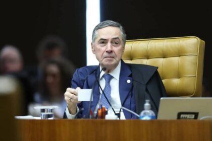 Barroso anuncia aposentadoria antecipada do STF e abre corrida pela vaga 14 barroso-anuncia-aposentadoria-antecipada-do-stf-e-abre-corrida-pela-vaga-nao-tenho-apego-ao-poder-e-gostaria-de-viver-a-vida-que-me-resta-disse-o-ministro-foto-antonio-augusto-stf-tvt-news