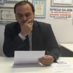 Carlos Bolsonaro faz boletim de ocorrência contra entidade radical de esquerda, entenda 2 Carlos Bolsonaro faz boletim de ocorrencia contra entidade radical de.jpg