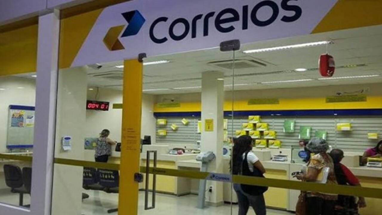 Correios enfrenta crise financeira mas faz gasto milionário em viagens ao exterior 1 Correios enfrenta crise financeira mas faz gasto milionario em viagens.jpg