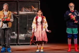 Drama sobre a vida de crianças em campos de refugiados, Juego de Niños estreia no Itaú Cultural 7 drama-sobre-a-vida-de-criancas-em-campos-de-refugiados-juego-de-ninos-estreia-no-itau-cultural-peca-denuncia-condicoes-desumanas-dos-campos-de-imigracao-o-racismo-e-a-violencia-institucional-foto-renato-domingos-itau-cultural-tvt-news