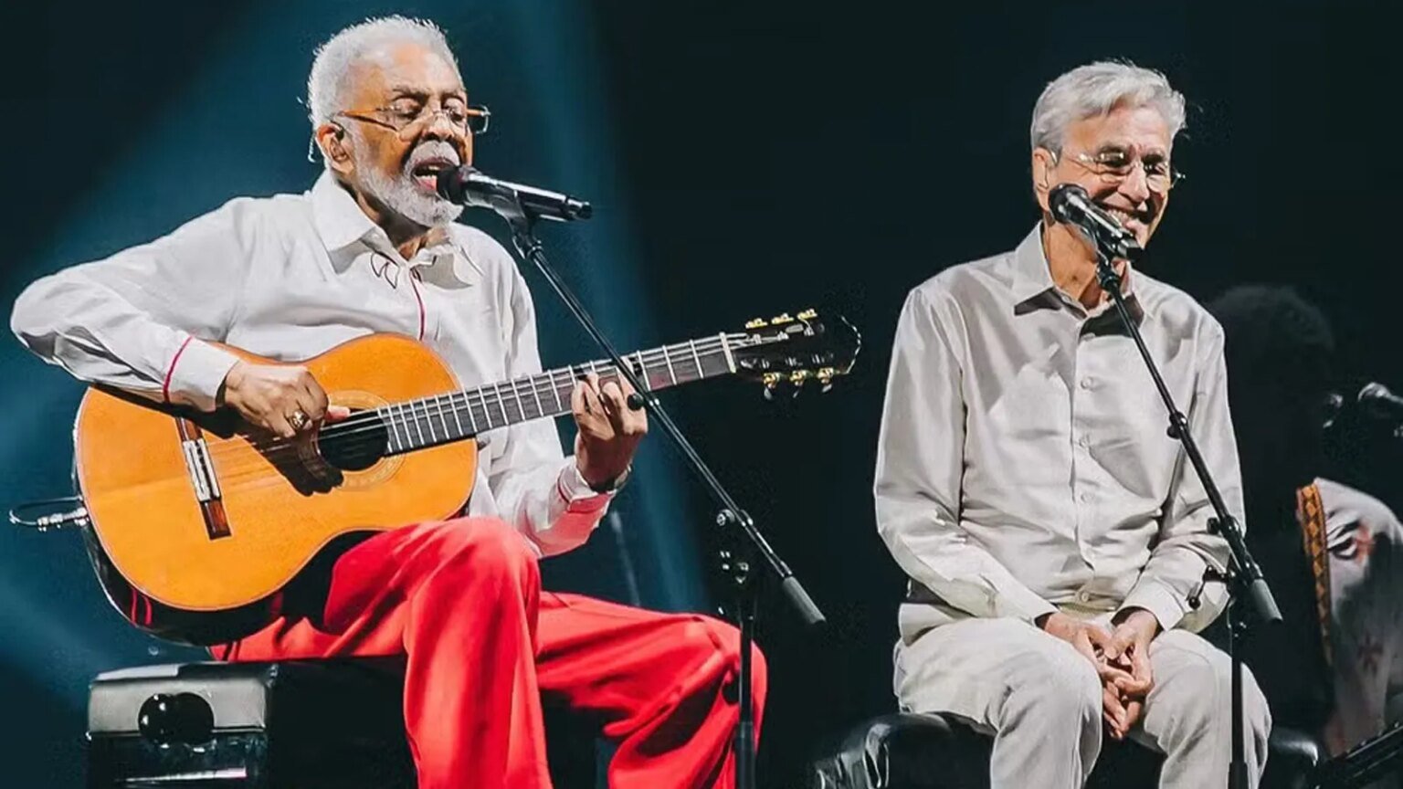 Gil e Caetano fazem homenagem ao pianista Tenório Jr em ato do BNDES 1 Gil e Caetano fazem homenagem ao pianista Tenorio Jr em.jpg