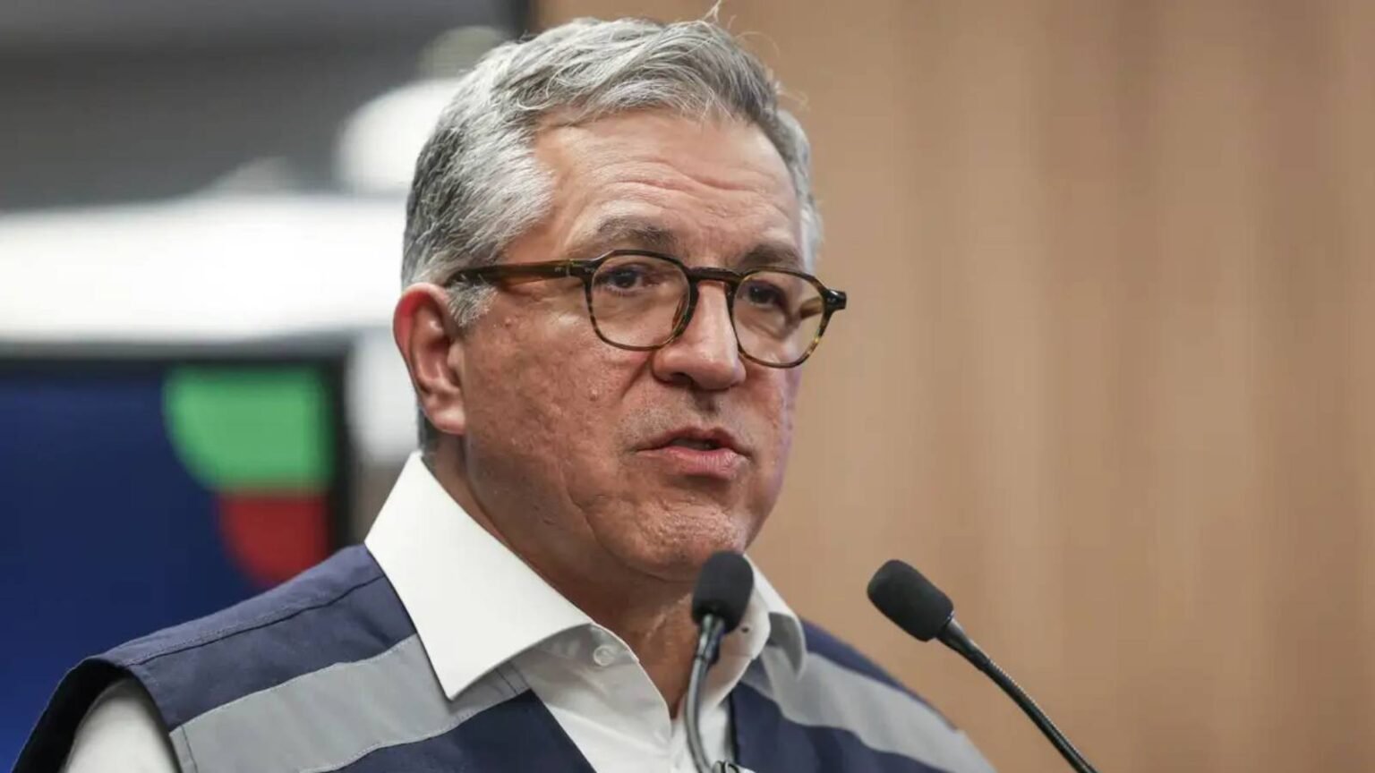 Governo vai comprar 150 mil antidotos contra intoxicacao por metanol.jpg