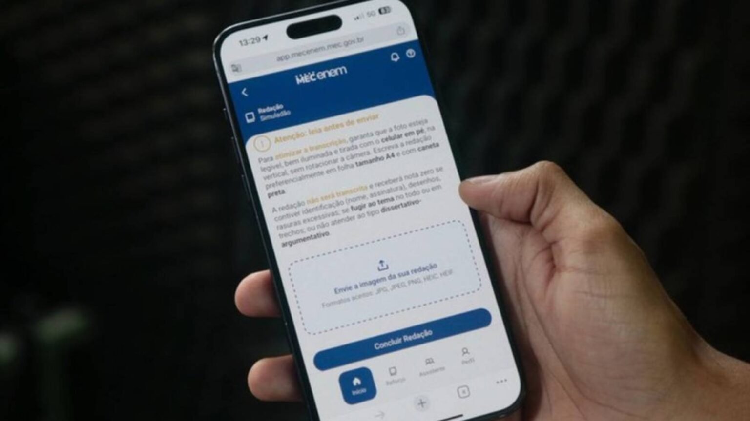 lula-incentiva-preparacao-para-o-enem-com-novo-aplicativo-faca-o-simula-dao-mec-enem-esta-disponivel-nas-principais-lojas-de-aplicativos-e-tambem-pode-ser-acessado-via-navegador-foto-divulgacao-tvt-news