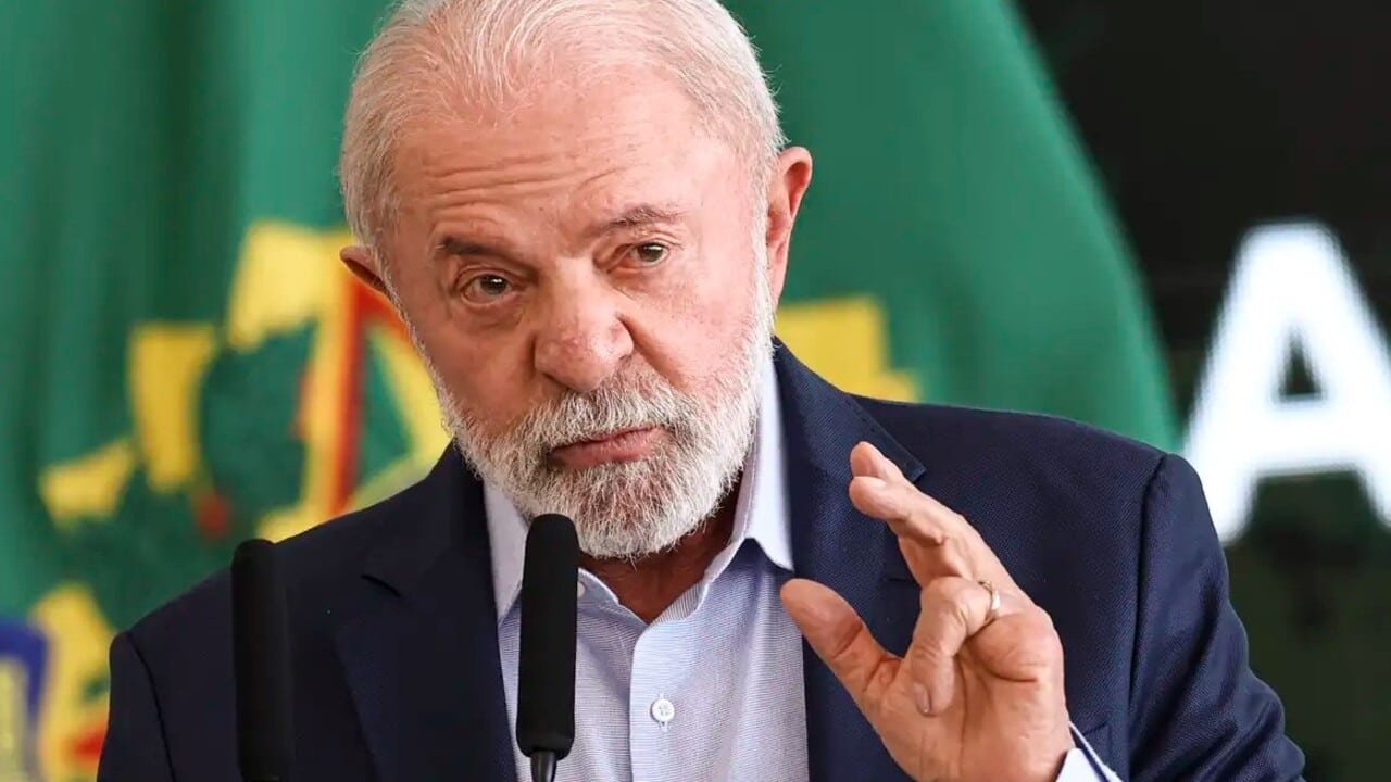 Lula tem que chamar a mesa com Trump quem realmente.jpg