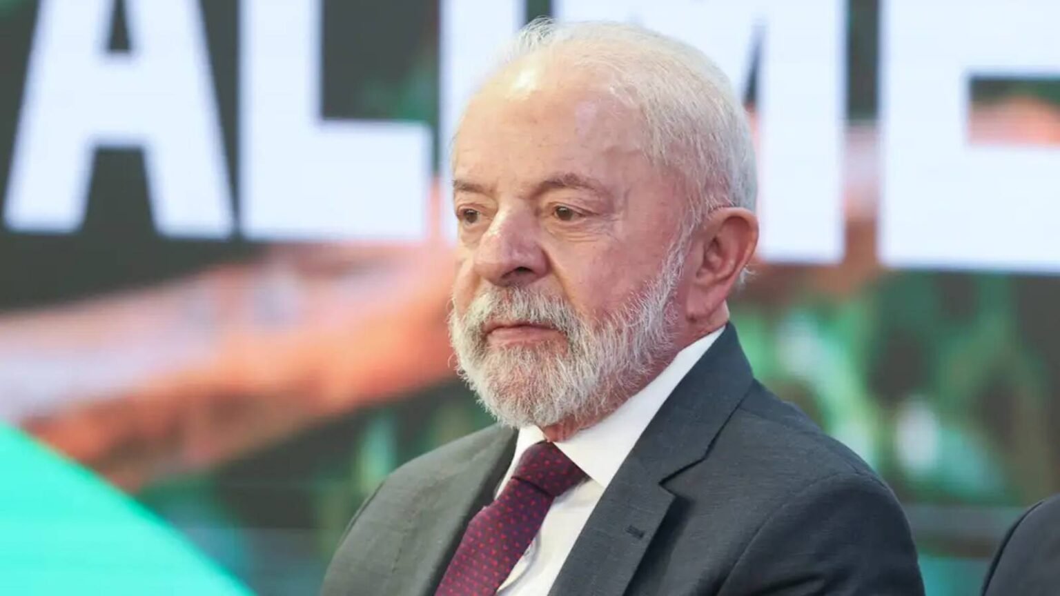 lula-troca-de-aviao-apos-falha-no-motor-antes-de-voo-no-para-nos-tivemos-que-descer-do-aviao-com-risco-de-pegar-o-fogo-disse-ele-foto-valter-campanato-agenciabrasil-tvt-news