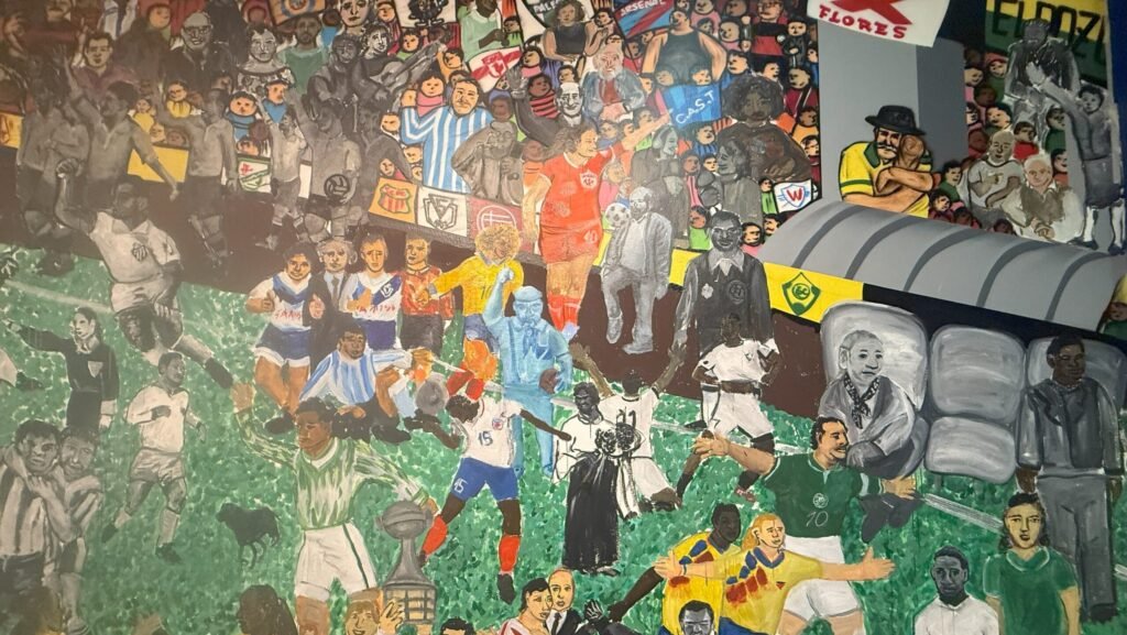 Nova exposição em SP celebra o futebol sul-americano como arte e resistência 1 Nova exposicao em SP celebra o futebol sul americano como arte.jpg