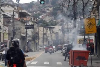 Operação no Rio é a maior em 15 anos e a mais letal no estado 5 Operacao no Rio e a maior em 15 anos e.jpg