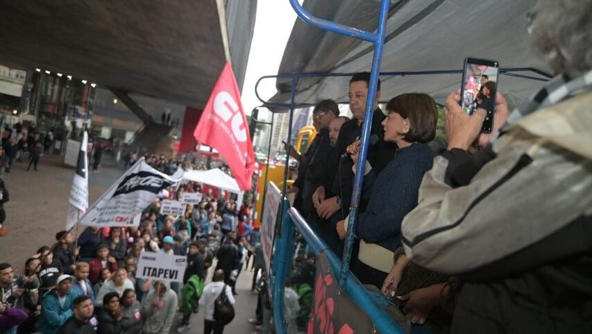 professores-afastados-devem-ser-reintegrados-ao-programa-sala-de-leitura-decisao-da-justica-de-sp-acolhe-pedido-da-apeoesp-que-contestou-a-exclusao-de-docentes-em-tratamento-de-saude-do-programa-sala-de-leitura-foto-apeoesp-tvt-news