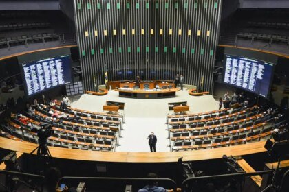 Votação da isenção do imposto de renda até R$ 5 mil: quais cenários são possíveis? 22 Votacao da isencao do imposto de renda ate R 5.jpg