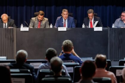 sociedade pede investimentos Tarcisio quer cortes.jpg