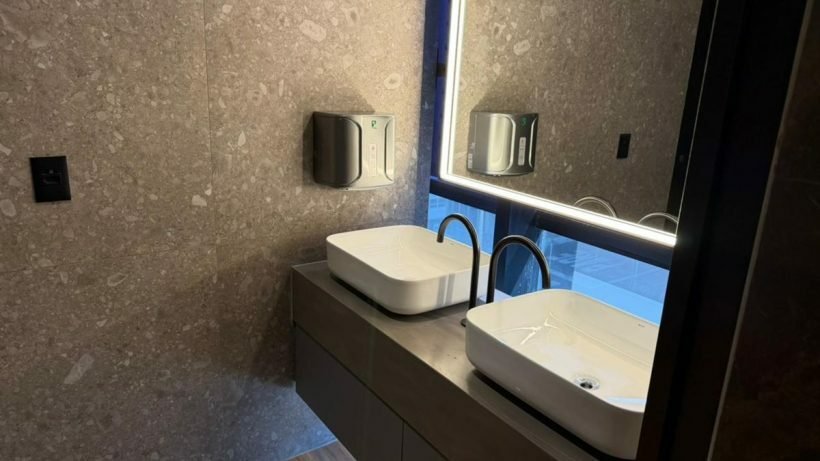 1763047499 196 Conhecemos a nova sala VIP W Premium Lounge no Aeroporto