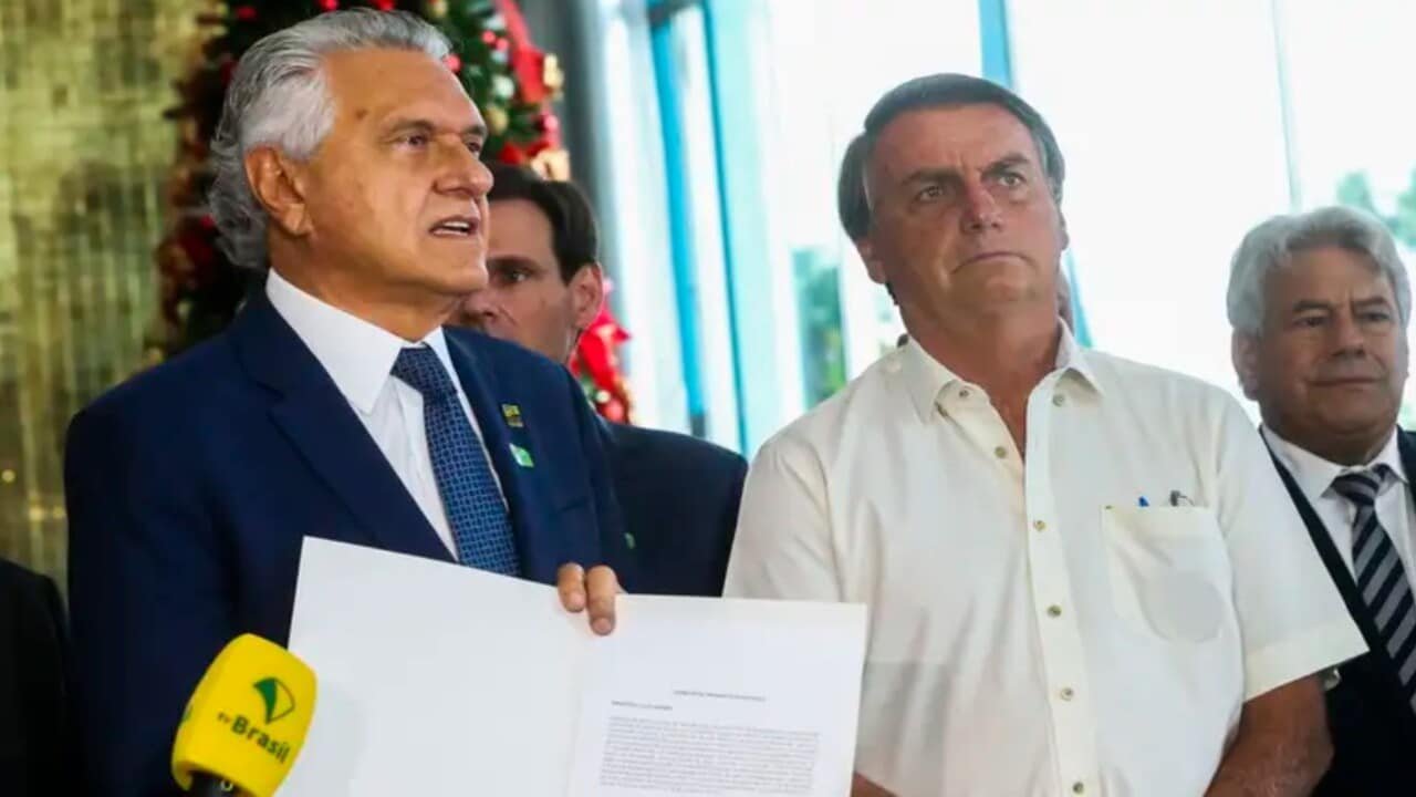 Bolsonaro busca aval do STF para receber visita de Ronaldo.jpg