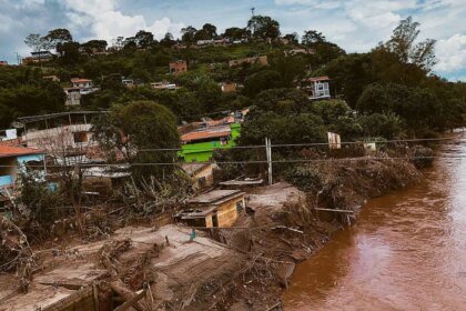 brasil-apresenta-projeto-que-fortalece-adaptacao-urbana-frente-as-mudancas-climaticas-na-cop30-pelo-menos-50-municipios-vulneraveis-serao-contemplados-no-projeto-foto-carol-custodio-sos-mg-tvt-news