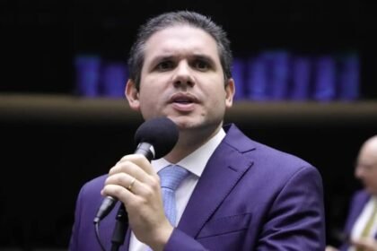 Derrite ganha aval total de Hugo Motta para comandar Marco Legal contra o Crime 6 Derrite ganha aval total de Hugo Motta para comandar Marco.jpg