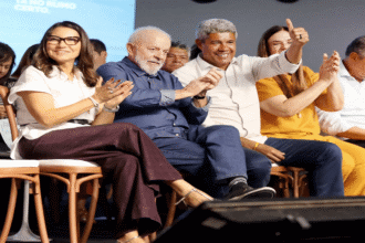 Governo Petista da Bahia vai investir R$ 20 milhões para formar estudantes de medicina em Cuba 5 Governo Petista da Bahia vai investir R 20 milhoes para.png